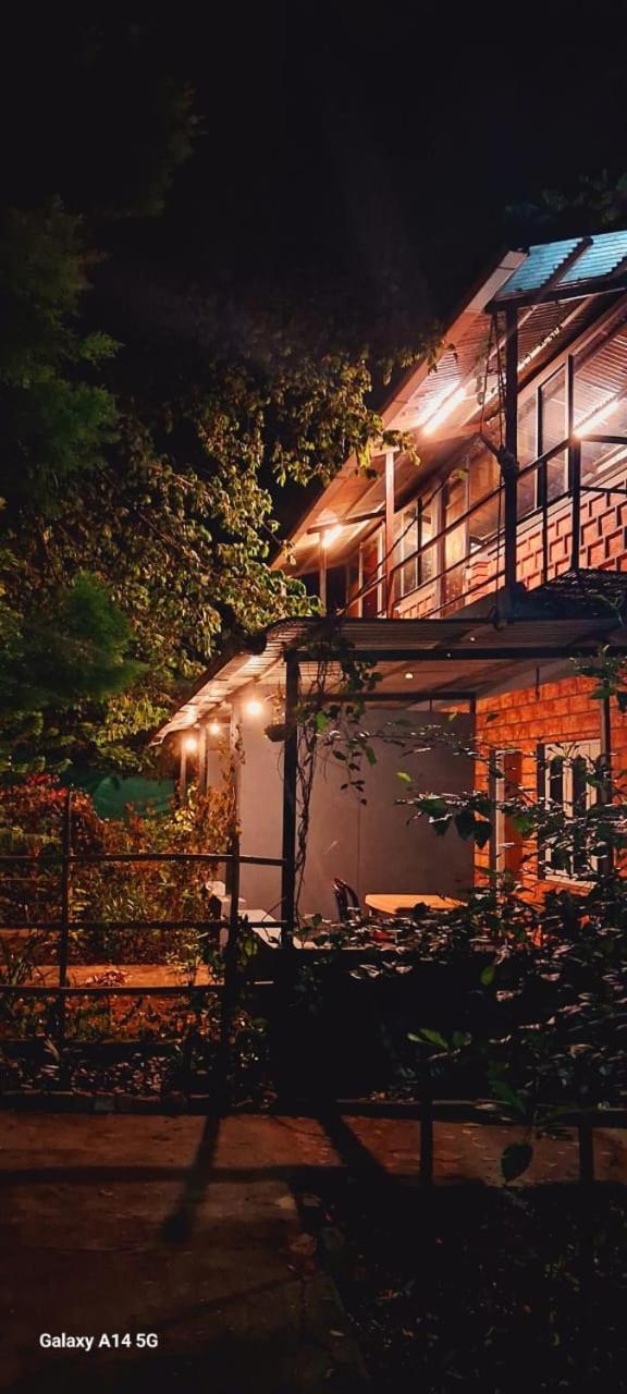 Green Hills Farm And Guest House มาสินากุดี ภายนอก รูปภาพ